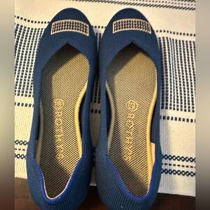 Pre-Loved Rothy’s Polar Blue Round Toe Flats (RETIRED)